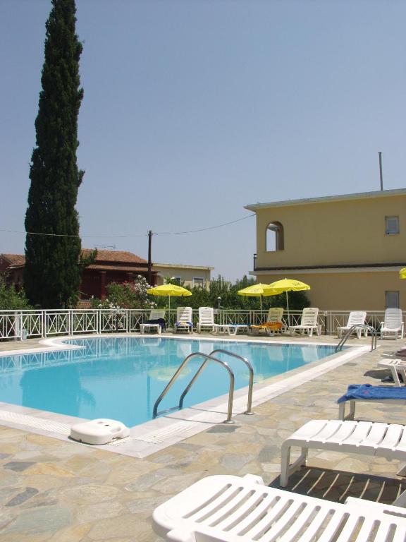 Dimitra Apartments G room 4